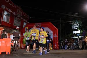 BIB: 4343, 476
                            <button type="button" onclick="openModal(26227658)" class="btn btn-primary btn-sm float-right btn-popup" data-toggle="modal" data-target=".modal-high-quality">
                        <i class="fas fa-shopping-cart"></i> Add to Cart
                    </button>
                                            <button type="button" onclick="isThisMe(26227658, true)" class="btn btn-success btn-sm float-right btn-popup btn-isme hidden" data-toggle="tooltip" data-placement="bottom" title="นี่คือรูปของคุณใช่ไหม คลิกที่นี่เพื่อเอาเข้าอัลบั้ม">
                        <i class="fas fa-plus"></i> Add to album
                    </button>
                    <button type="button" onclick="isThisMe(26227658, false)" class="btn btn-warning btn-sm float-right btn-popup btn-isnotme hidden">
                        <i class="fas fa-ban"></i> Remove from album
                    </button>